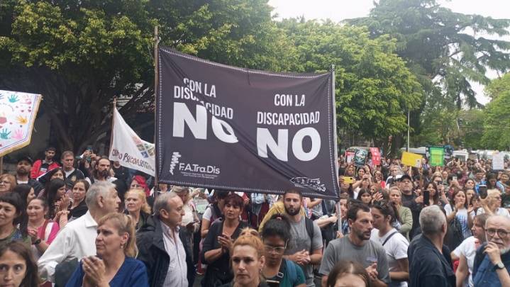 Movilización frente a la ANDis: “¡Que se cumpla la Ley de Emergencia en Discapacidad!”