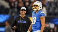 Jim Harbaugh Praises Justin Herbert’s Mistake Before Addressing Chargers’ Injuries Chargers HC Jim Harbaugh expresses appreciation for his QB Justin Herbert while counting the injuries after the week 