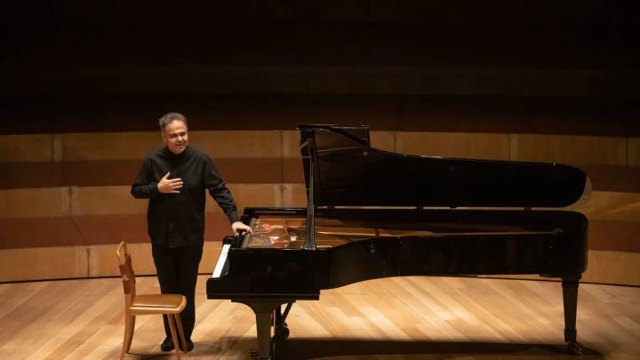 Aplazado por enfermedad el concierto de piano de Arcadi Volodos del ciclo Pilar Bayona