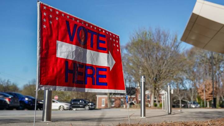 Early voting begins for Nov. 4 elections in Georgia