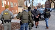 ¡Inmigrantes, prepárense! Conoce por qué es crucial entender tus derechos ante una intervención del ICE