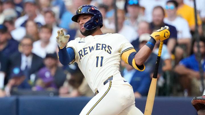 Jackson Chourio sets record, then leaves Cubs vs. Brewers game