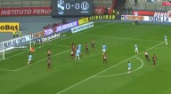 Sebastián Britos evitó el gol de Sporting Cristal con gran atajada