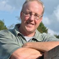 Author to discuss latest book, tell ghost tales from around region