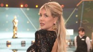 "Muestra el nacimiento de la cola", polémica por el segundo vestido de Wanda Nara en los Martín Fierro