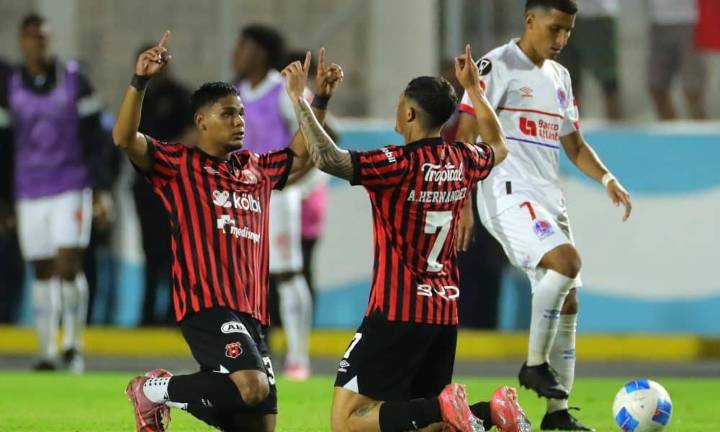 1-1. Alajuelense, a la final contra Xelajú tras vencer a Olimpia en tanda de penaltis