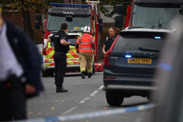UK police respond to suspected stabbing, shoot suspect near synagogue