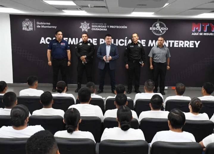 Ingresan nuevos cadetes a Academia de Policía