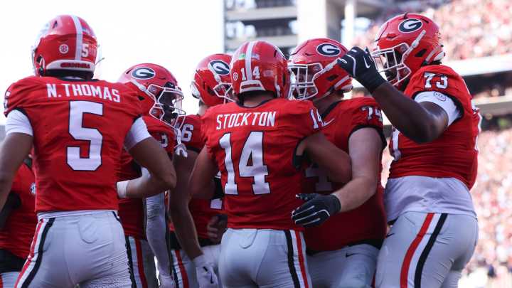 Georgia vs Ole Miss score: Bulldogs offense bails out offense vs Rebels