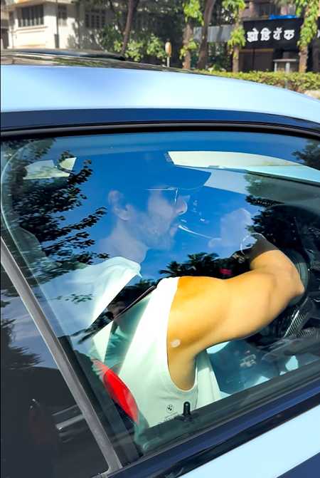 Shahid Kapoor cruises in his Rs 1.08 crore BMW M2