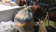Trump administration threatens SNAP benefits amid government shutdown, risking 1.9 million Illinois residents