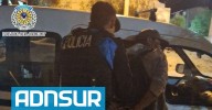 17:52 Detuvieron a dos mujeres y a un hombre en Chubut por destrozar un bar y enfrentarse a la policía