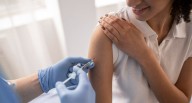 Aprueba ley de vacunación gratuita contra VPH para pacientes con VIH y TBC 