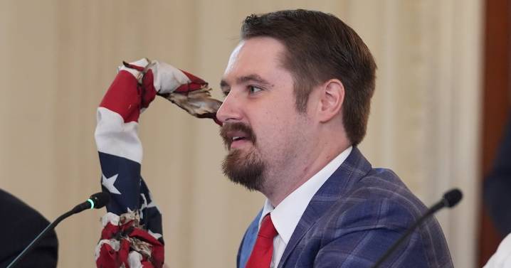 Trump says antifa violence increasing during White House roundtable with independent journalists