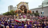Señor de los Milagros sale en su quinto recorrido del mes: miles de files acompañan al Cristo Moreno