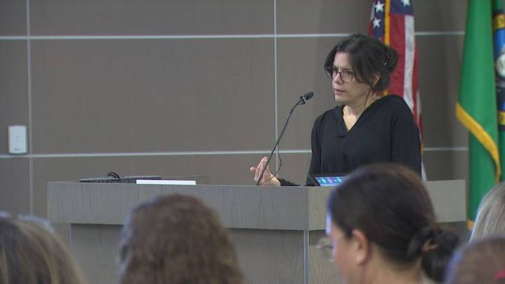 Former elementary school dean sues Issaquah School District, alleging sexual harassment and student harm