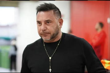 Culpan a Antonio Mohamed por la lesión de Alexis Vega
