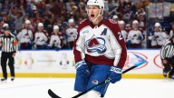 Nathan MacKinnon scores twice in the Avalanche's 3-1 victory over winless Sabres