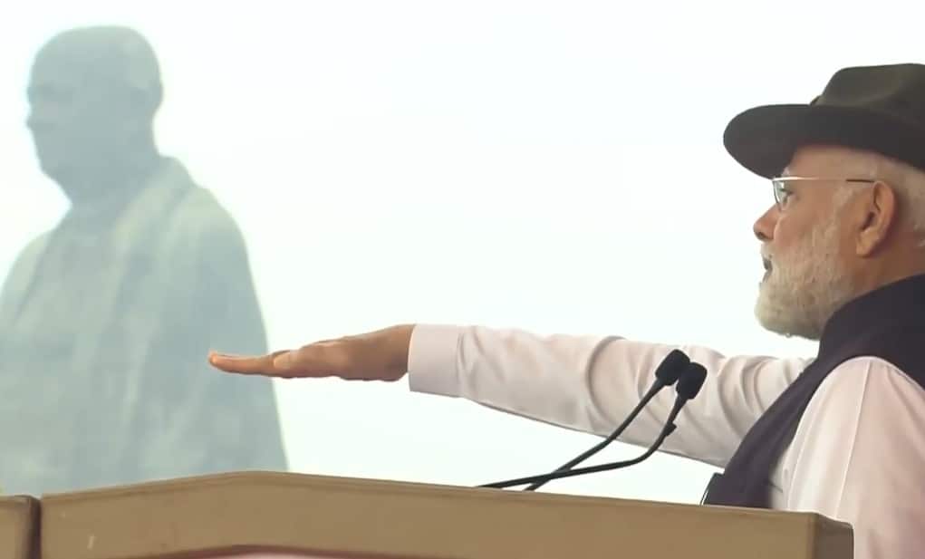 On Sardar Patel’s birth anniversary, PM Modi attacks Congress over Kashmir, Northeast unrest