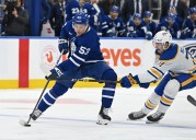 Deadspin | John Tavares scores late as Maple Leafs down Sabres in OT