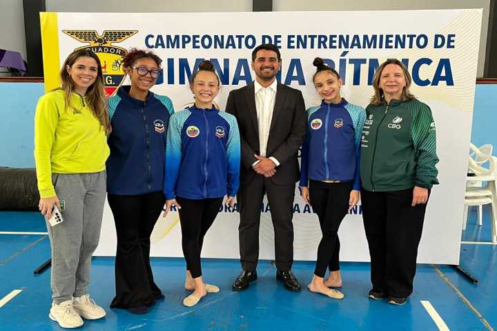 Gimnasia rítmica se prepara en Ecuador