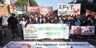 Trabajadores del Garrahan iniciaron otra protesta exigiendo la aplicación de la ley de emergencia pediátrica