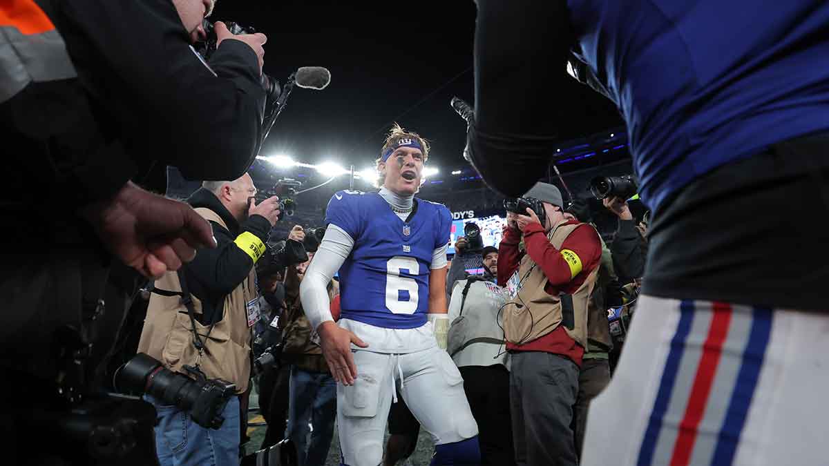 Giants’ social media team savagely trolls Eagles with 3 words
