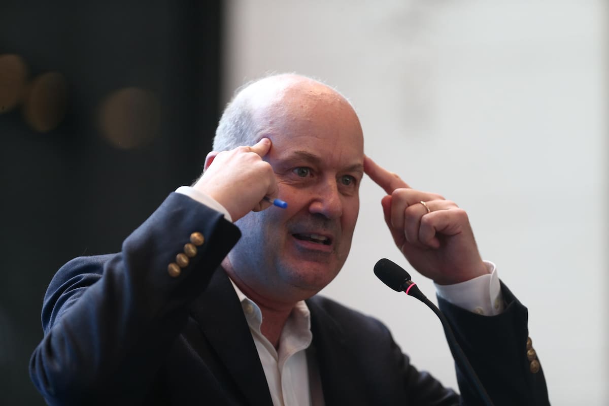 Cambios. Sturzenegger planteó "cuatro grandes temas" que propondrá el Gobierno y negó que la reforma laboral incluya sumar horas a la jornada