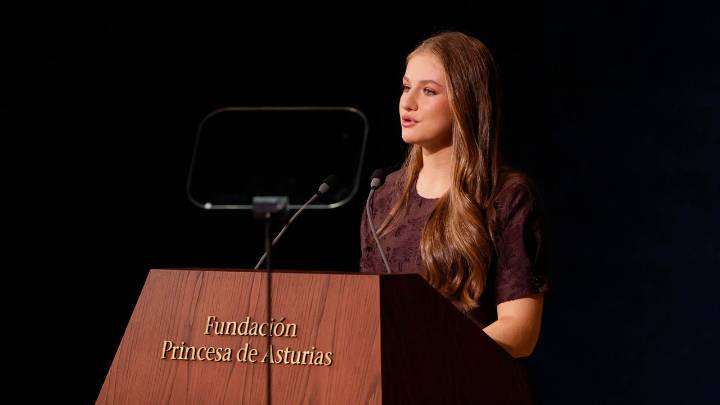 La princesa Leonor llama a "salir de la trinchera" y volver "al respeto por quienes piensan diferente"
