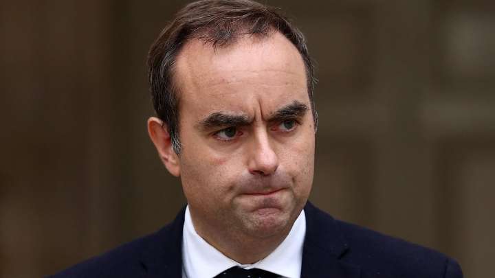 French PM resigns hours after naming government, plunging France further into political chaos