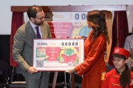 Sorteo mayor de la lotería conmemora el Día Internacional de las Bibliotecas