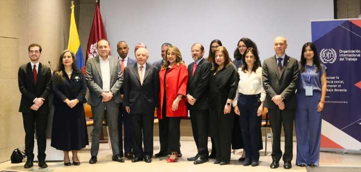 Ministro de Trabajo destaca la necesidad de fortalecer la inspección laboral y el diálogo social en Colombia