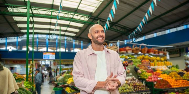 Nicolás de Zubiría vuelve con ‘Aventura gastronómica Colombia’ por Sony Channel: entrevista exclusiva