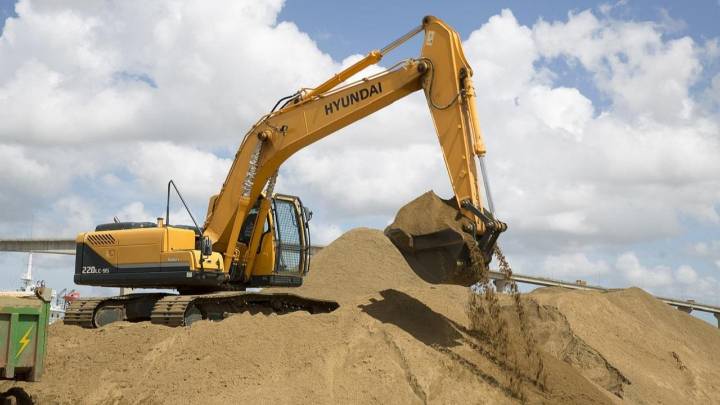 Maharashtra orders audit of sugar institute funds; Rohit Pawar cries foul