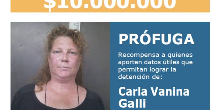 Ofrecieron una recompensa de $10 millones por datos sobre una mujer condenada por matar al novio de su hija