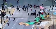 Desconocidos provocan desórdenes en las inmediaciones de Plaza Italia en una nueva conmemoración del estallido social