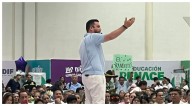 Con niños estudiantes arranca el I Informe del alcalde Munguía