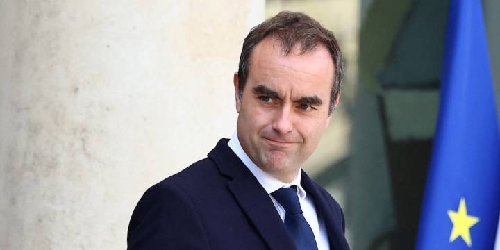 Francia suspendió el aumento de edad jubilatoria tras la presión política