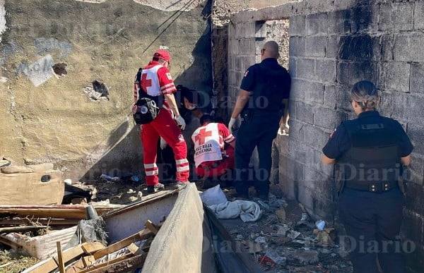 Policías y paramédicos salvan a hombre tras sobredosis