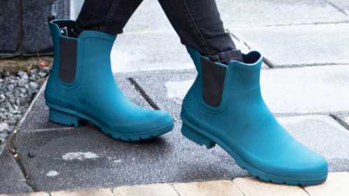 Shop exclusive deals on fall flair items from crossbody bags to bracelets with ABC Secret Savings