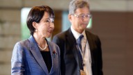 El esposo de la primera ministra de Japón promete ser "discreto" y "cocinar para ella"