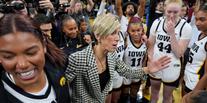 Hawkeye women pick up major commitment