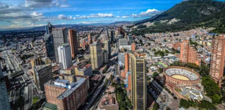 De ciudad contaminada a finalista global: Bogotá compite por el ‘Óscar ambiental’