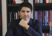 Paco Cerdà gana con 'Presentes' el Nacional de Narrativa