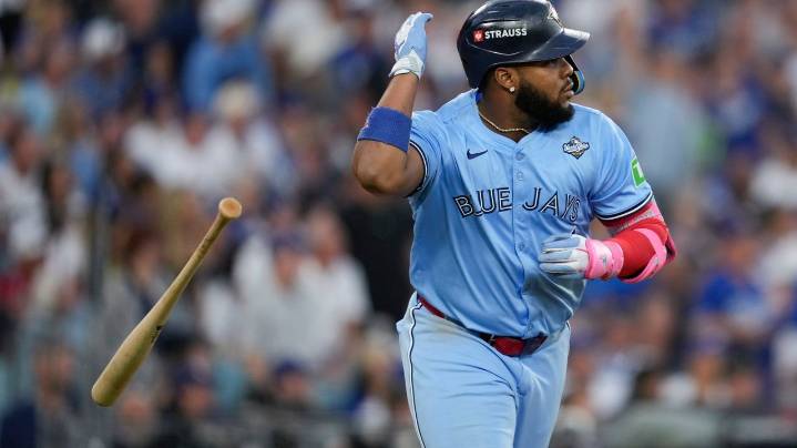 Guerrero homers off Ohtani as Blue Jays even World Series with 6