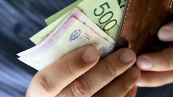 Los salarios le ganaron a la inflación en agosto, según el INDEC