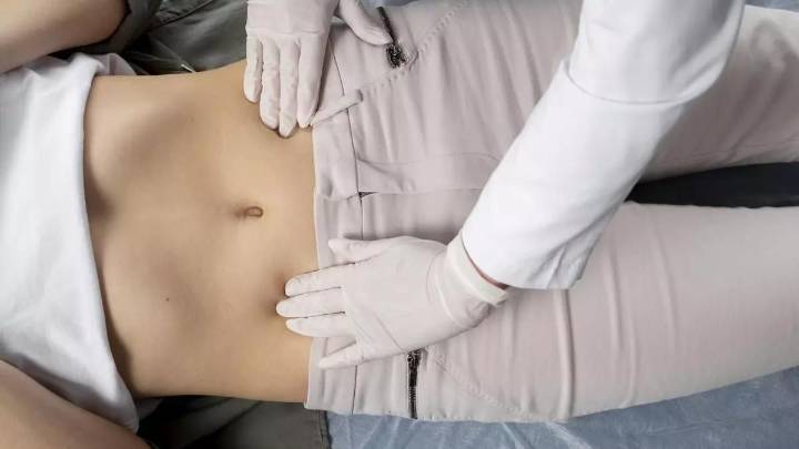 Los cribados de cáncer de colon y útero alcanzan a menos de una tercera parte de la población de riesgo en Andalucía
