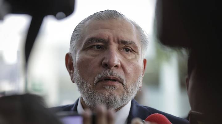 Presentan denuncia contra Adán Augusto por presuntas falsedades en sus declaraciones patrimoniales