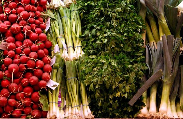 Exclusive-Apollo explores sale of Hispanic food retailer Heritage Grocers Group, sources say