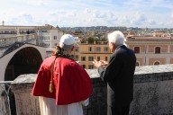 La Iglesia descuida demasiado a las víctimas de abusos, admite el Vaticano
